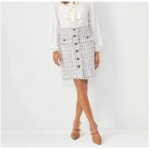 ANN TAYLOR White Raw Edge Fringe Tweed Pencil Skirt Size 0 Petite